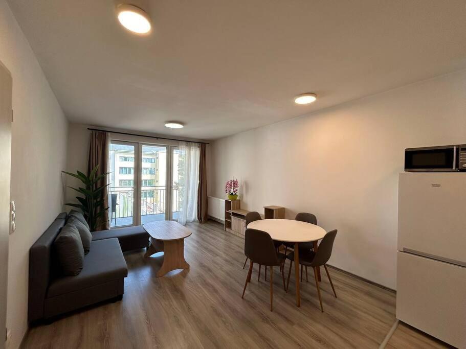 Lejlighed Modern With Garage Budapest